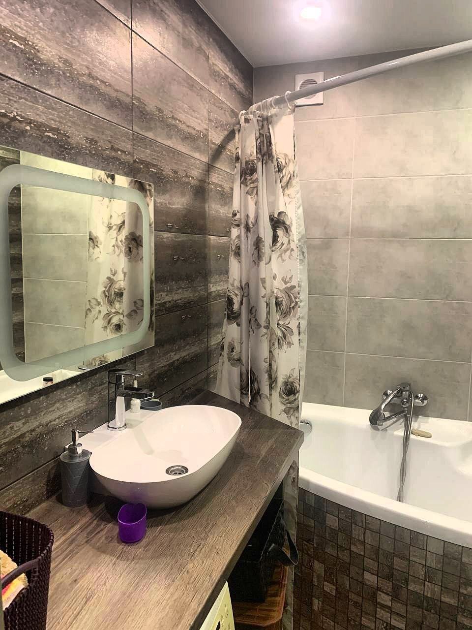 Продажа 2-комнатной квартиры 54 м², Героев Крут ул.