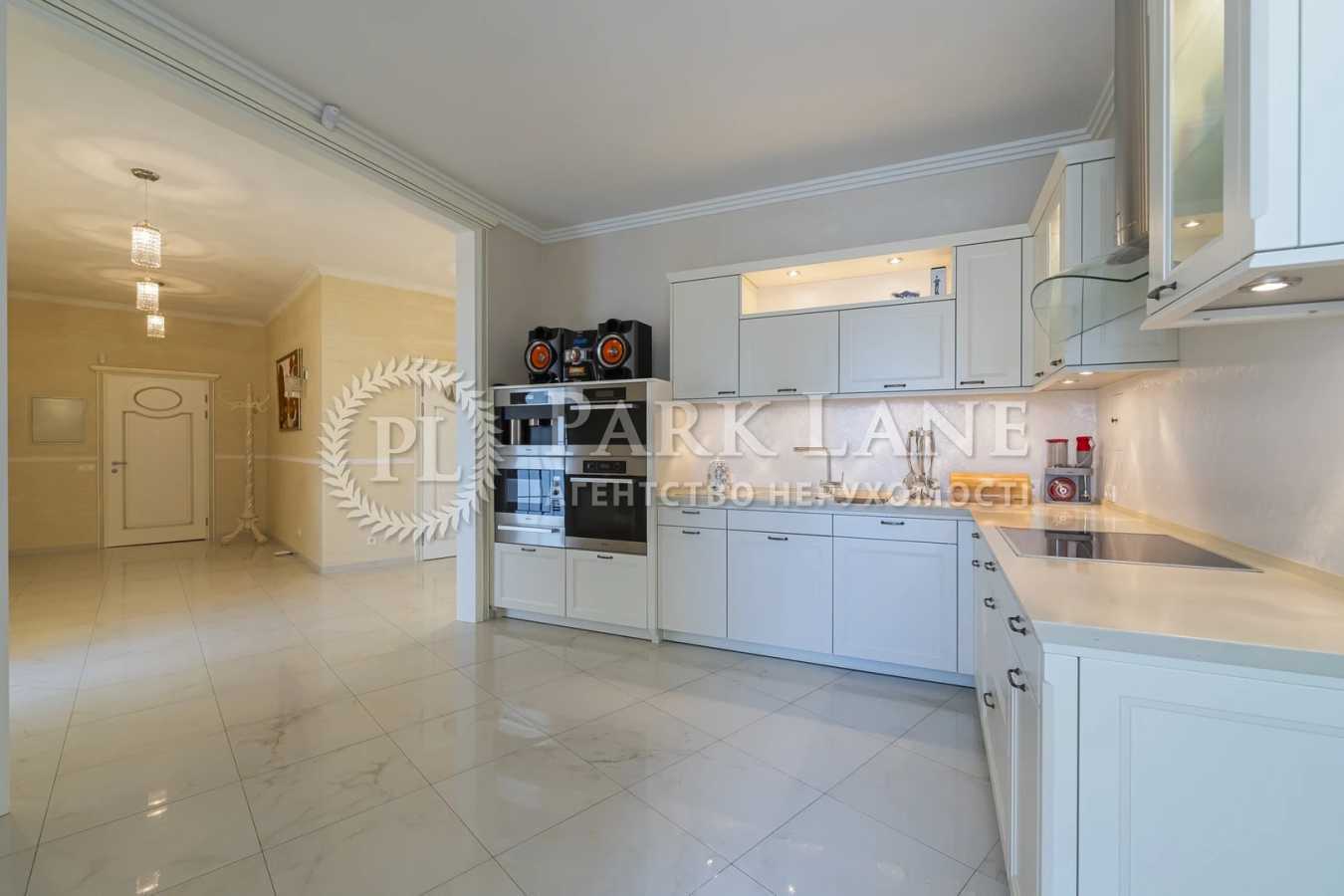 Продаж 3-кімнатної квартири 128 м², Старонаводницька вул., 6Б