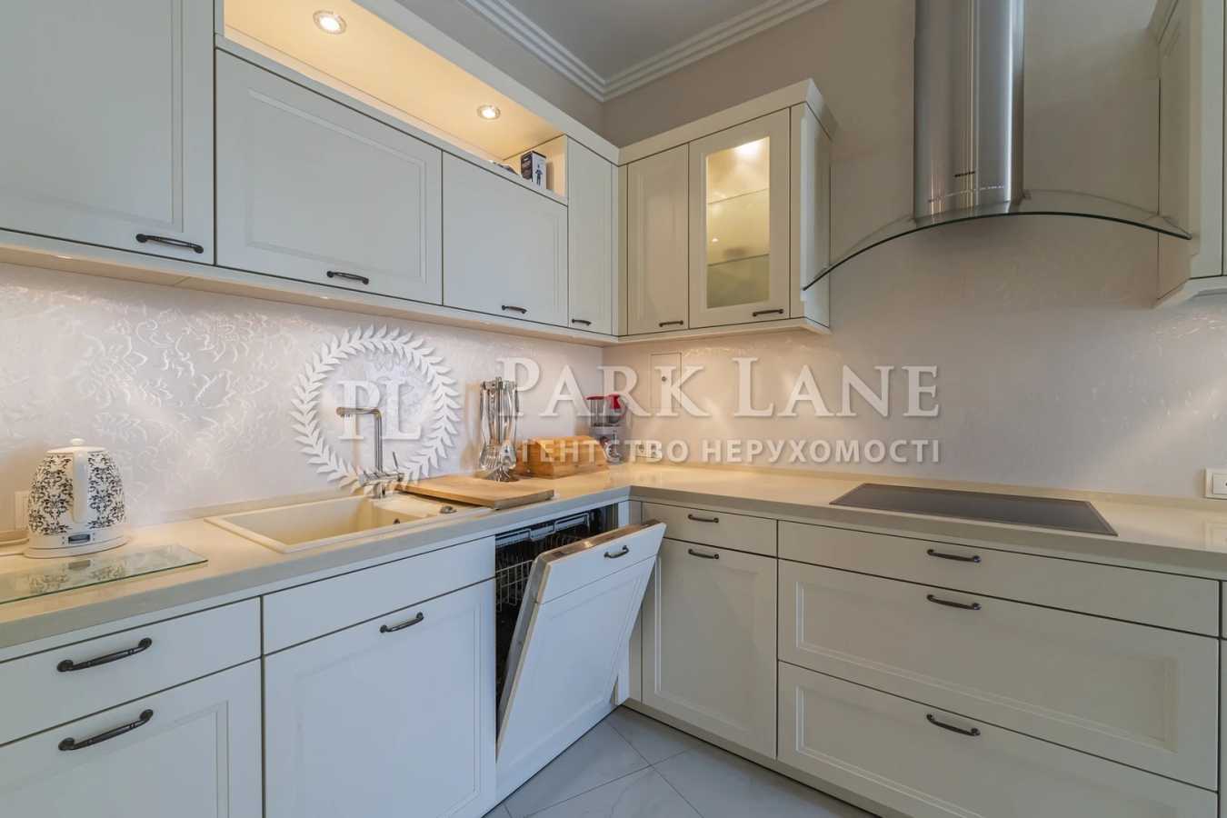Продаж 3-кімнатної квартири 128 м², Старонаводницька вул., 6Б