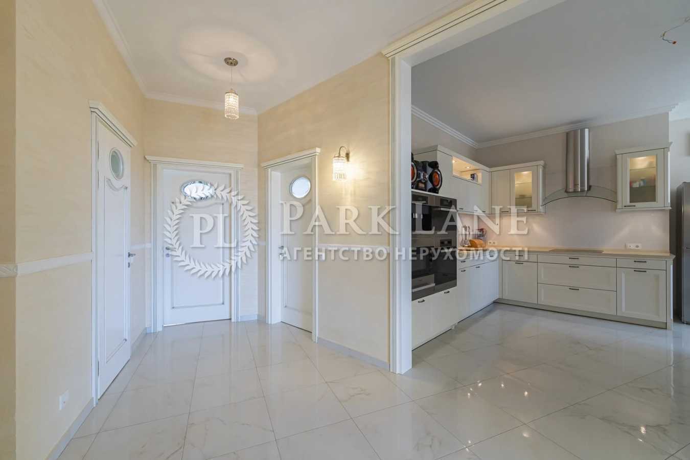 Продаж 3-кімнатної квартири 128 м², Старонаводницька вул., 6Б