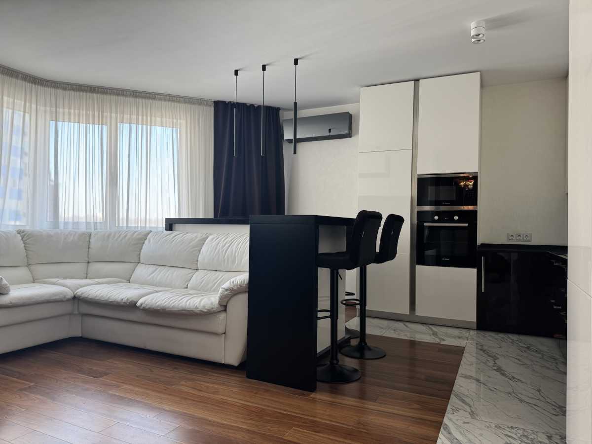 Продажа 2-комнатной квартиры 73 м², Демеевская ул., 13