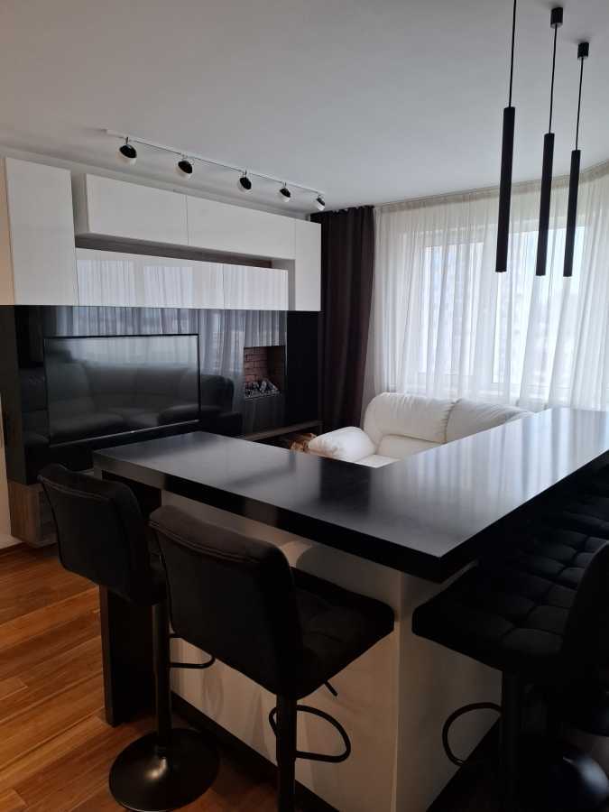 Продажа 2-комнатной квартиры 73 м², Демеевская ул., 13