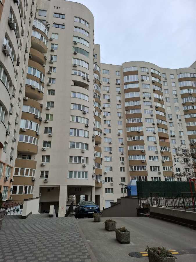 Продажа 2-комнатной квартиры 73 м², Демеевская ул., 13