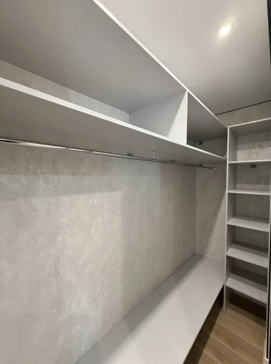 Продаж 2-кімнатної квартири 61 м², Перлинна вул.