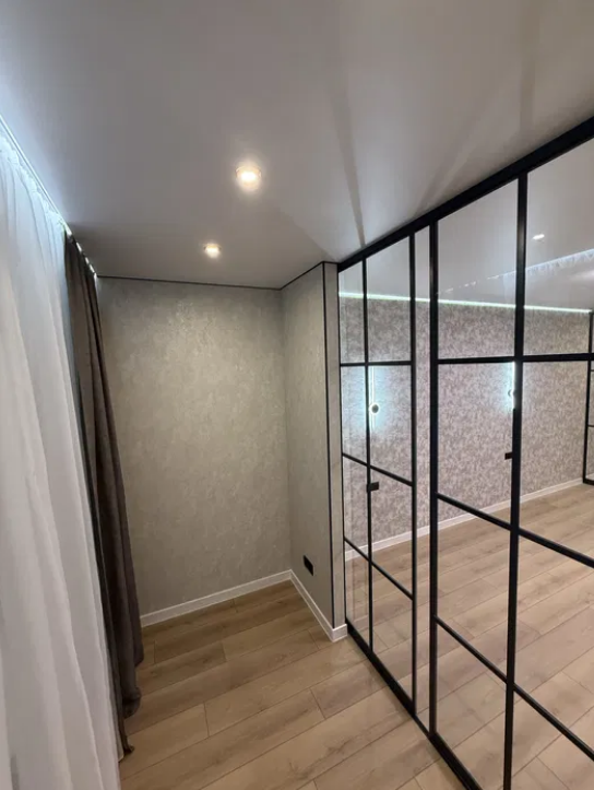 Продаж 2-кімнатної квартири 61 м², Перлинна вул.