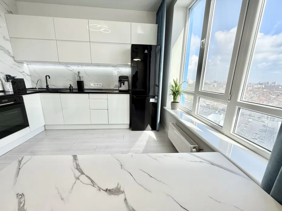 Продажа 3-комнатной квартиры 87 м², Толбухина ул.