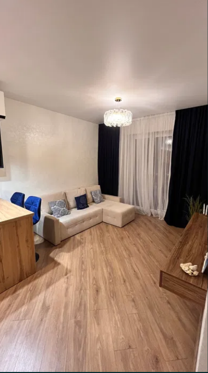 Продаж 1-кімнатної квартири 33 м², Інглезі вул.