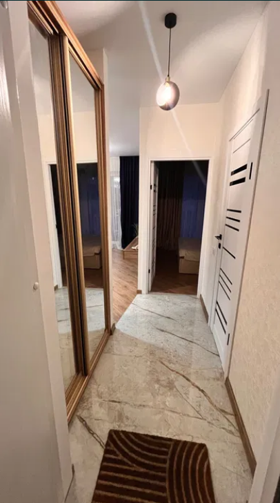 Продаж 1-кімнатної квартири 33 м², Інглезі вул.