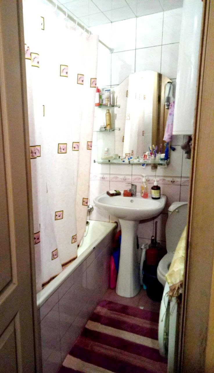 Продажа 1-комнатной квартиры 30 м², Небесной сотни просп.
