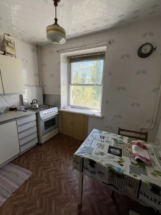 Продажа 3-комнатной квартиры 58 м², Академика Королева ул.