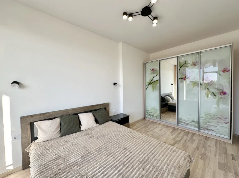 Продажа 1-комнатной квартиры 43 м², Авдеева-Черноморского ул.