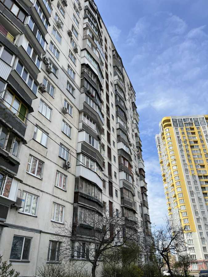 Продажа 3-комнатной квартиры 70 м², Челябинская, 15