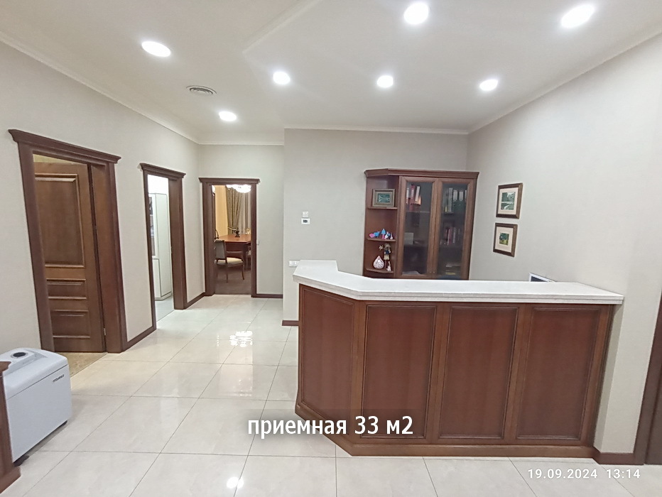 Оренда офісу 210 м², Полтавська вул., 10