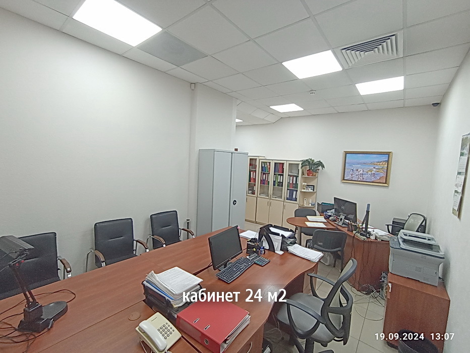Оренда офісу 210 м², Полтавська вул., 10