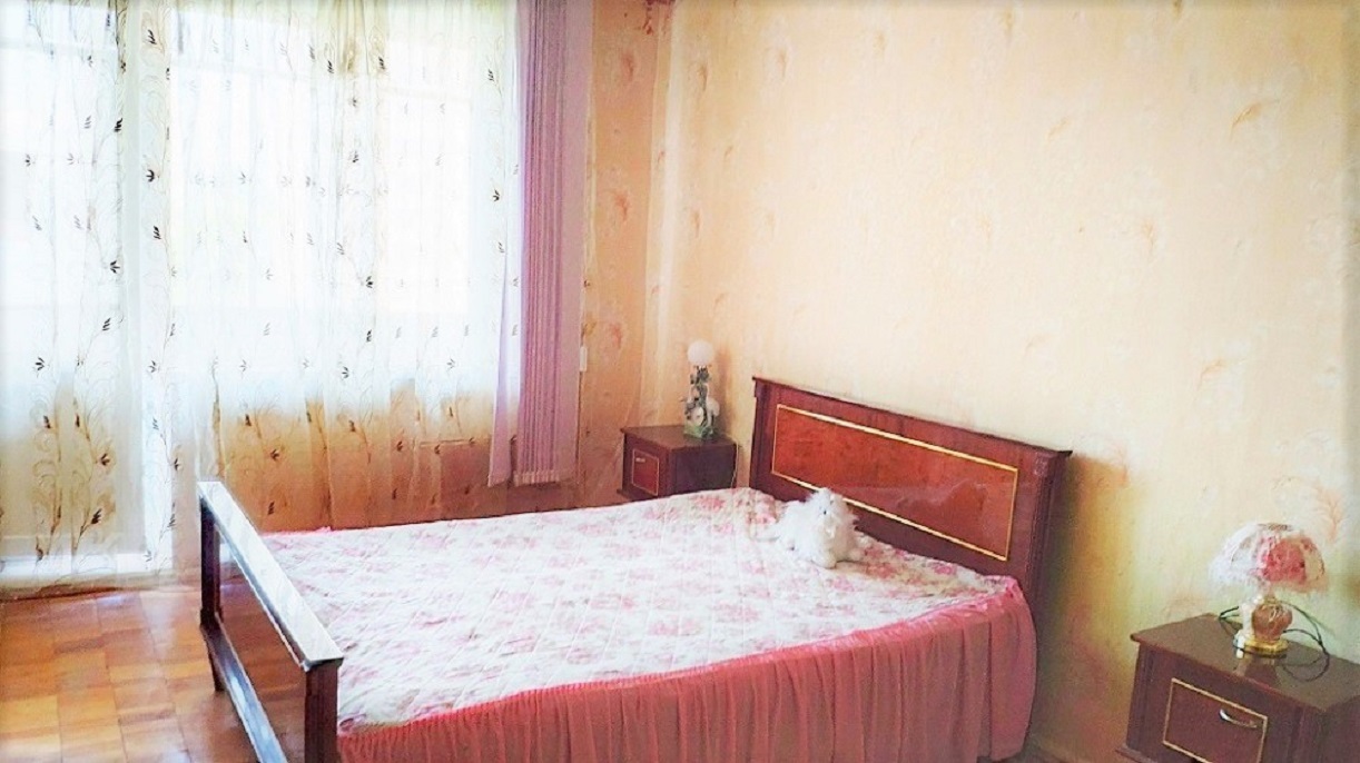Продажа 1-комнатной квартиры 37 м², Смелянская ул., 128