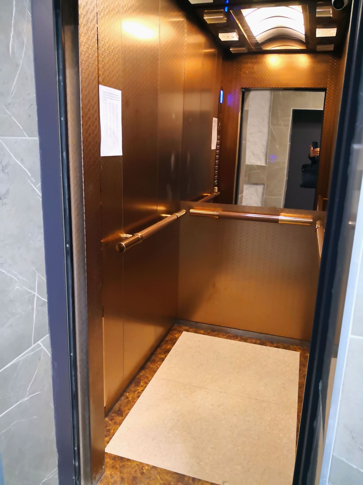 Продажа 3-комнатной квартиры 132 м², Михаила Драгомирова ул., 14А