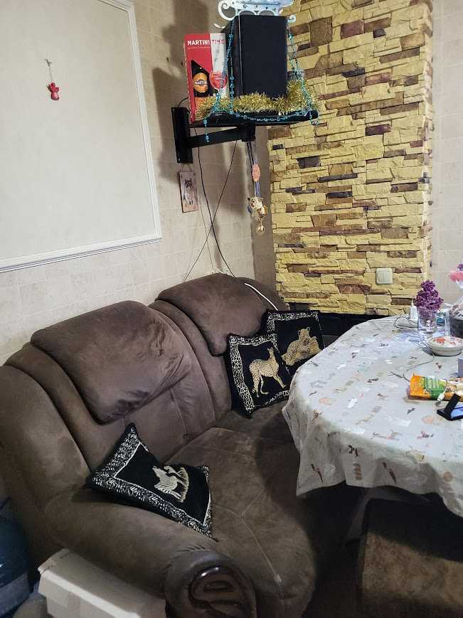 Продаж 2-кімнатної квартири 66 м², Грушевського вул., 13