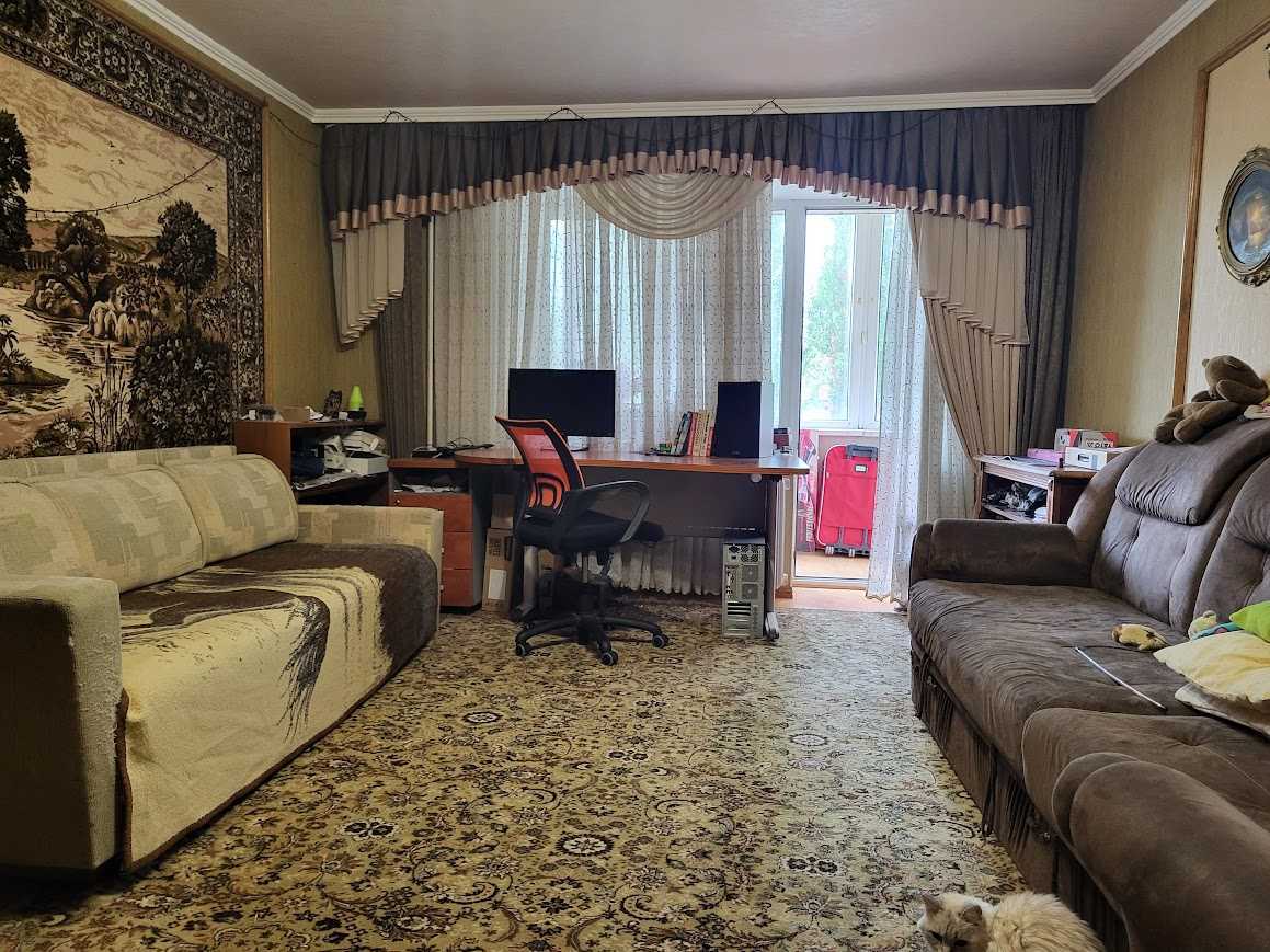 Продаж 2-кімнатної квартири 66 м², Грушевського вул., 13