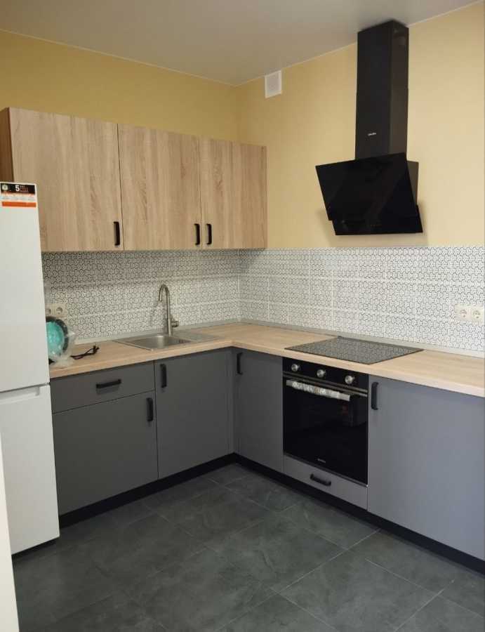 Оренда 1-кімнатної квартири 41 м², Лесі Українки вул., 3