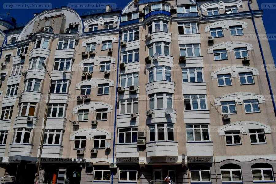 Продаж 3-кімнатної квартири 102 м², Турівська вул., 29