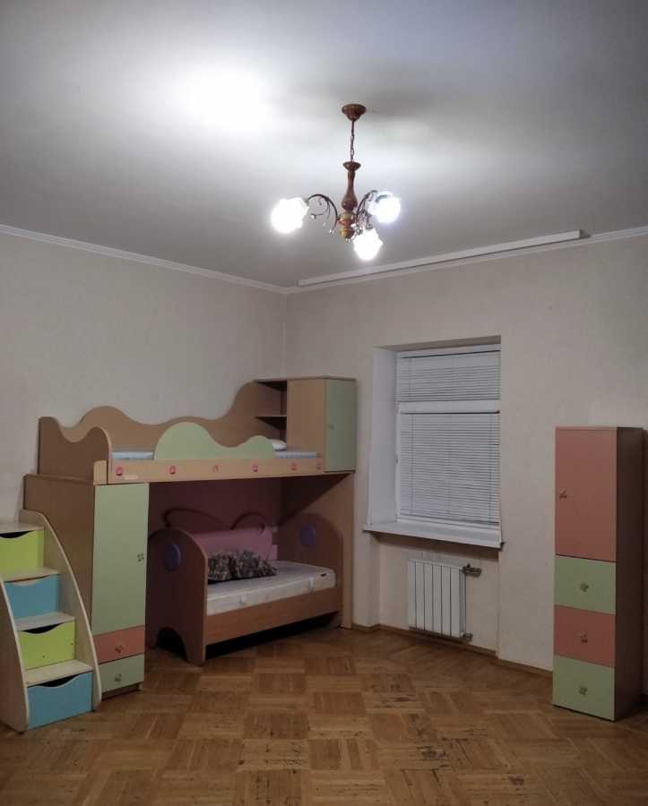 Продаж 3-кімнатної квартири 102 м², Турівська вул., 29