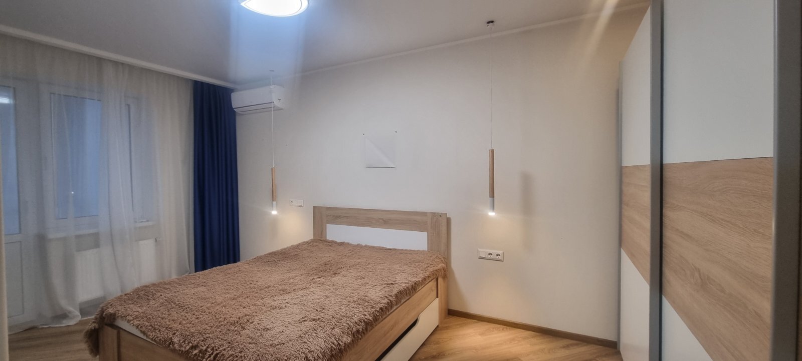 Продаж 2-кімнатної квартири 63 м², Михайла Донця вул., 2А