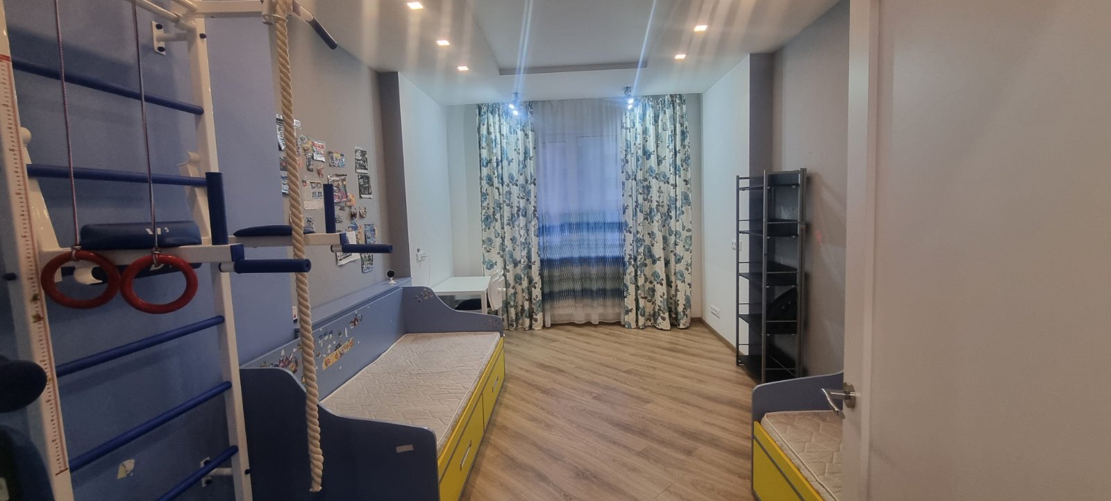 Продаж 2-кімнатної квартири 63 м², Михайла Донця вул., 2А