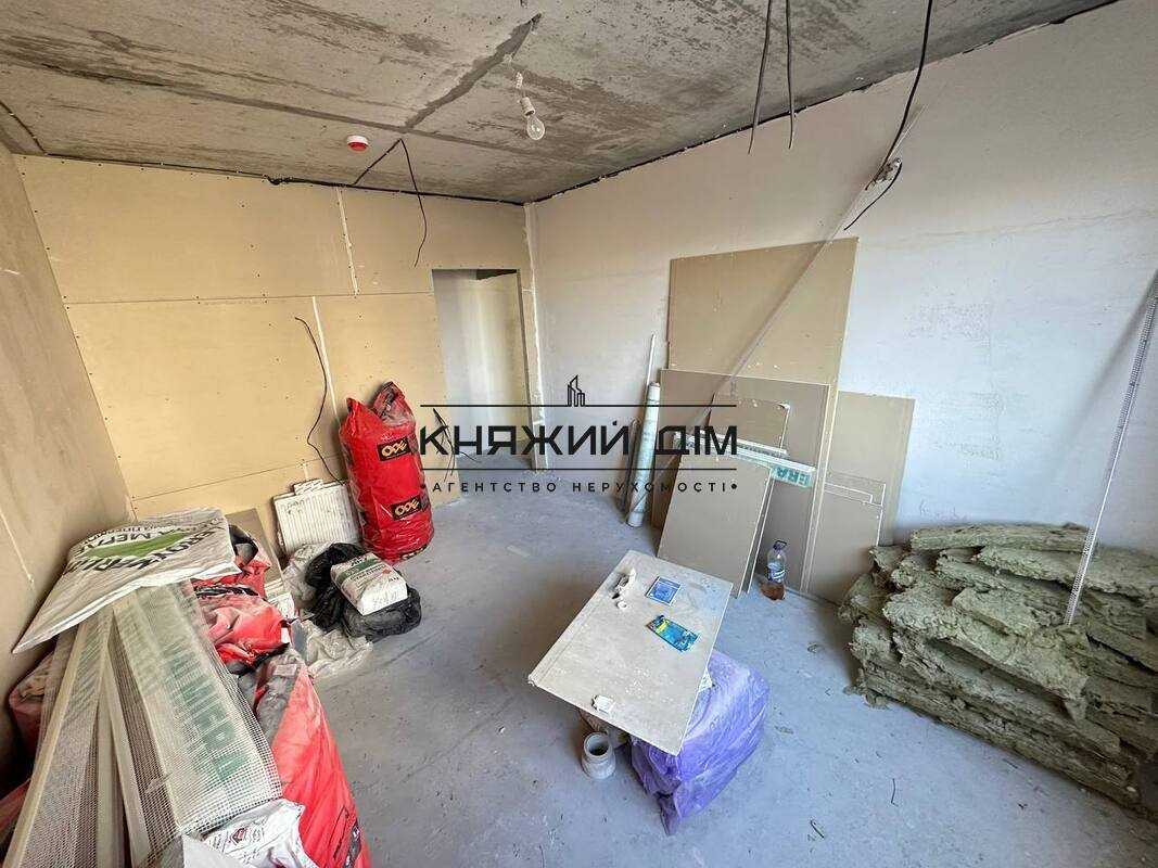 Продаж 3-кімнатної квартири 84.6 м², Вишняківська вул., 4