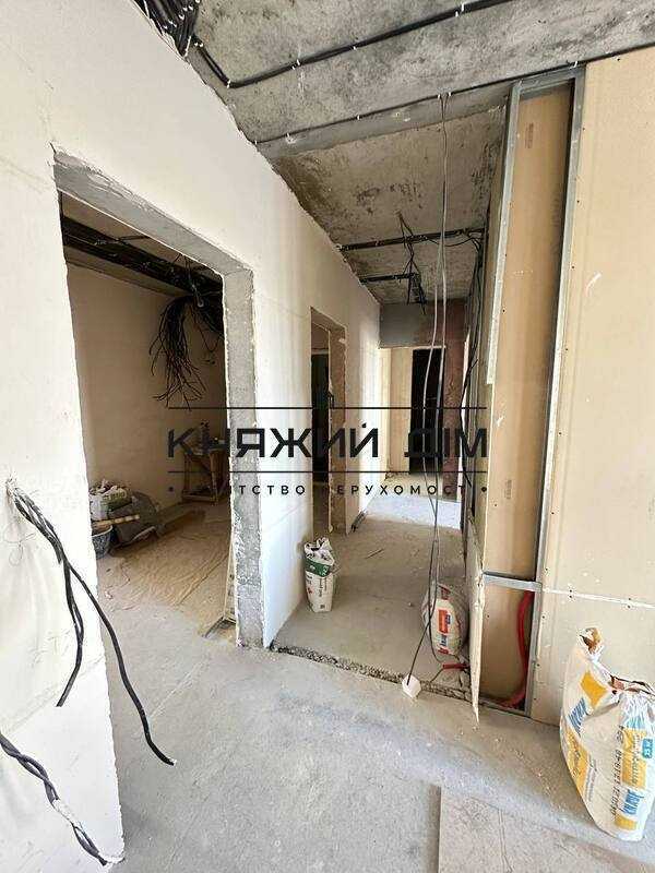 Продаж 3-кімнатної квартири 84.6 м², Вишняківська вул., 4