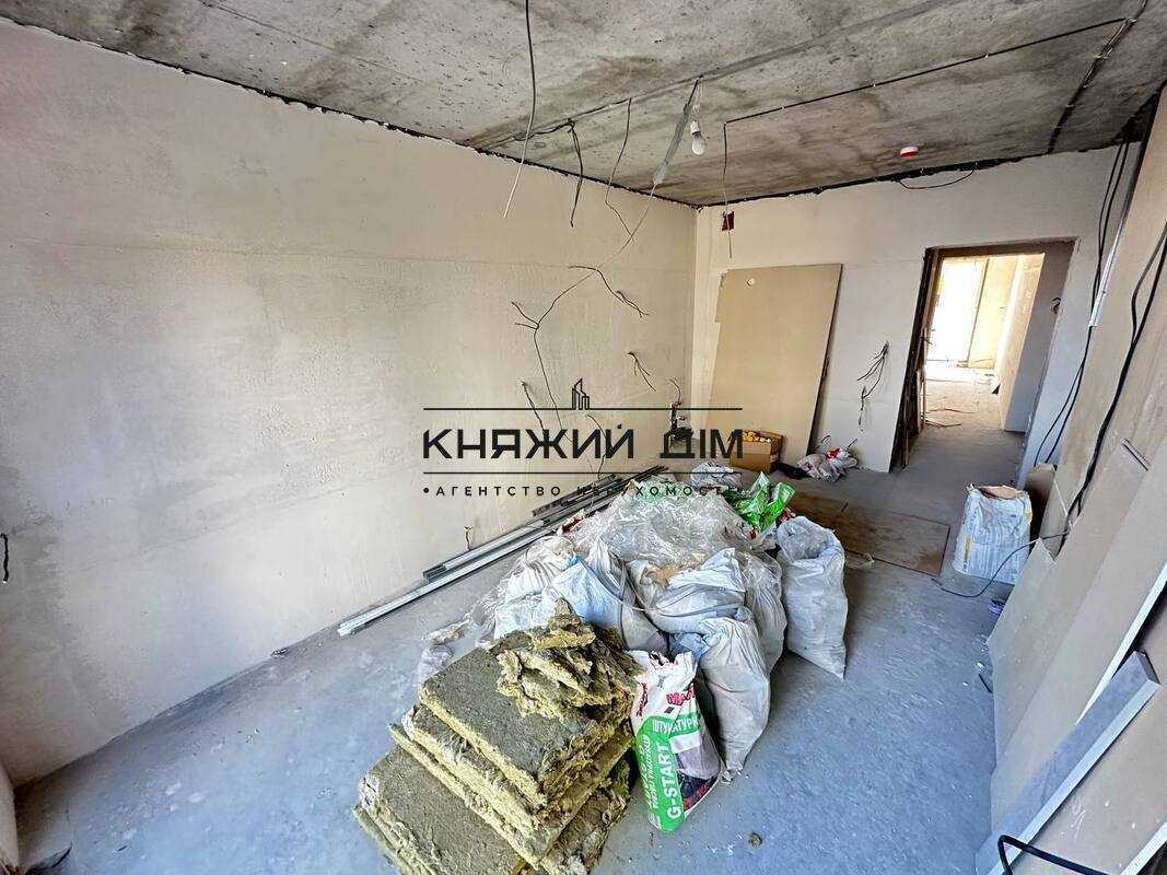 Продаж 3-кімнатної квартири 84.6 м², Вишняківська вул., 4