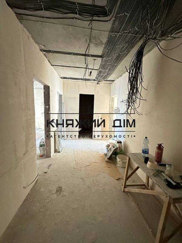 Продаж 3-кімнатної квартири 84.6 м², Вишняківська вул., 4