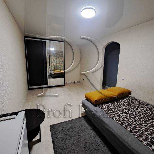 Продажа 1-комнатной квартиры 33 м², Николая Василенко ул., 13А
