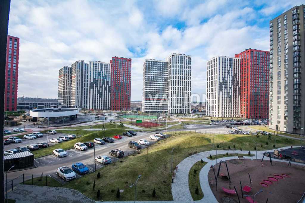 Продажа 2-комнатной квартиры 74.7 м², Всеволода Змиенко ул., Змієнка, 21