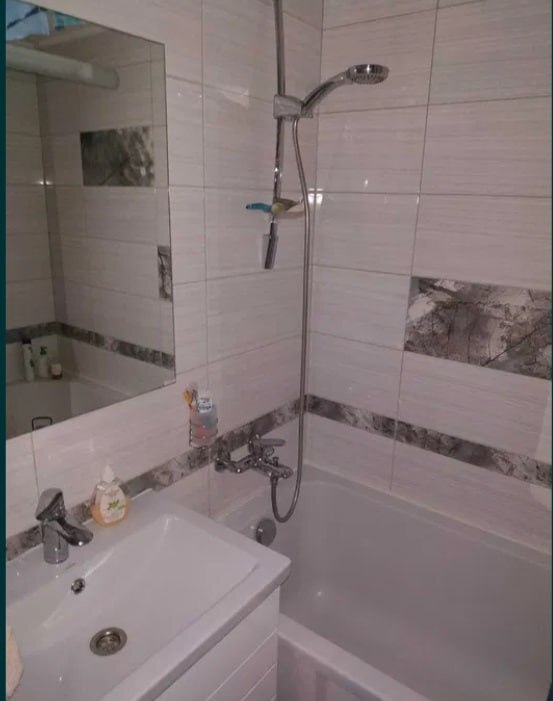 Продаж 3-кімнатної квартири 63 м², Ковпака вул.
