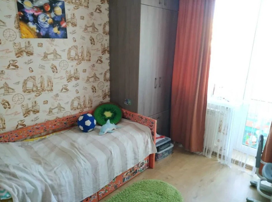 Продаж 3-кімнатної квартири 63 м², Ковпака вул.