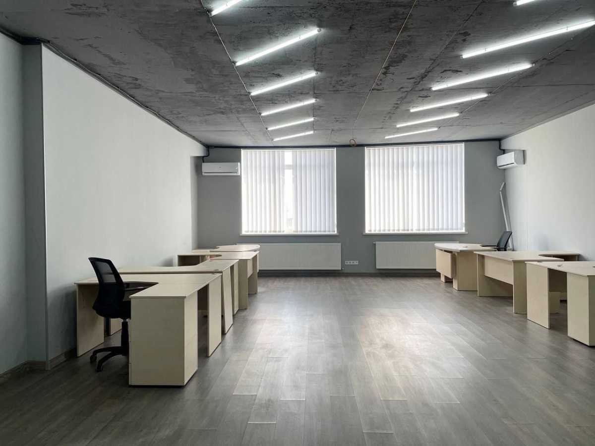 Оренда офісу 1500 м², Ушинського вул.