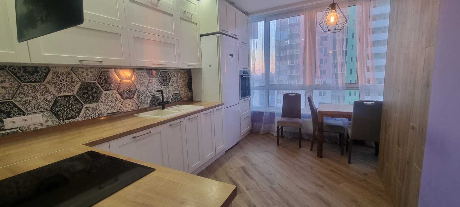 Продаж 2-кімнатної квартири 63 м², Михайла Донця вул., 2А