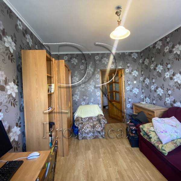 Продажа 3-комнатной квартиры 72 м², Свободы просп., 24Б
