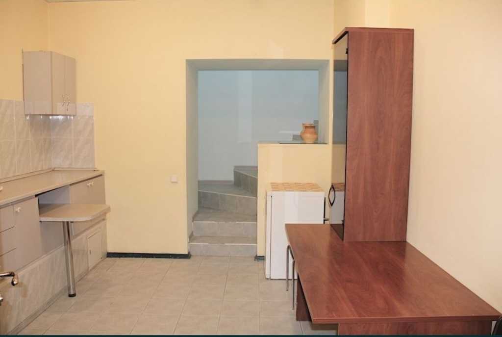 Оренда офісу 100 м², Воровского, 5а