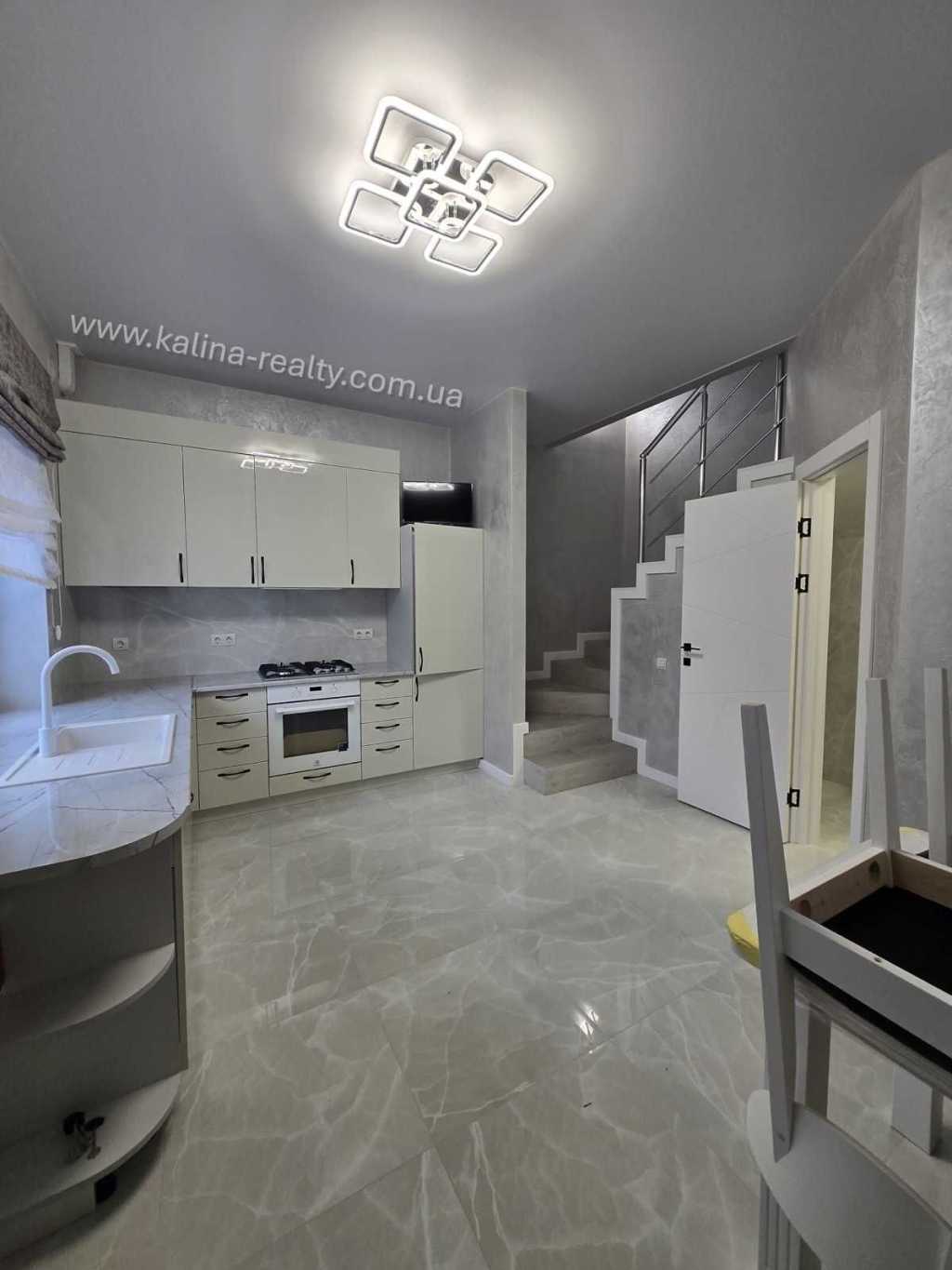 Продажа 2-комнатной квартиры 42 м²
