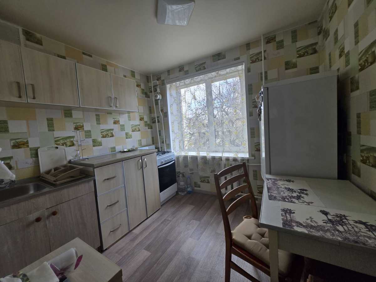 Продажа 2-комнатной квартиры 48 м², Декабристов ул.