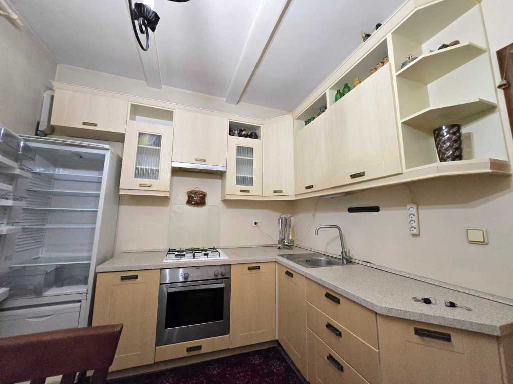Продажа 2-комнатной квартиры 54.7 м², Вышгородская ул.