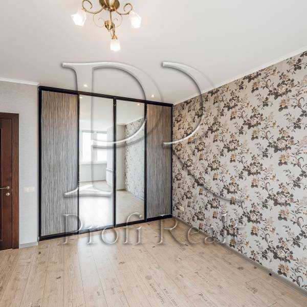 Продажа 4-комнатной квартиры 214 м², Анны Ахматовой ул., 30