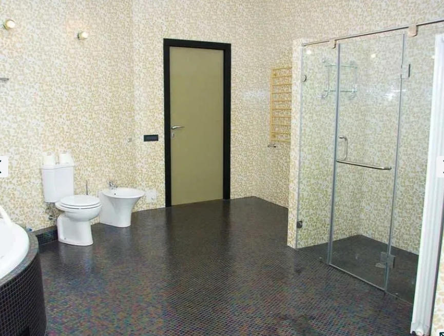 Оренда будинку 385 м², Львівська вул.