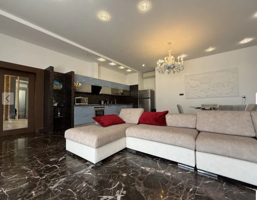 Оренда будинку 385 м², Львівська вул.