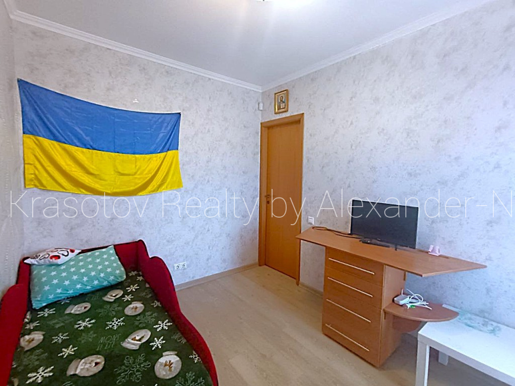 Продажа 3-комнатной квартиры 97 м², Мечникова ул., 2/1