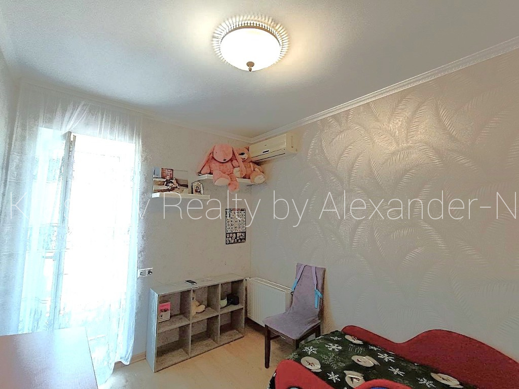 Продажа 3-комнатной квартиры 97 м², Мечникова ул., 2/1