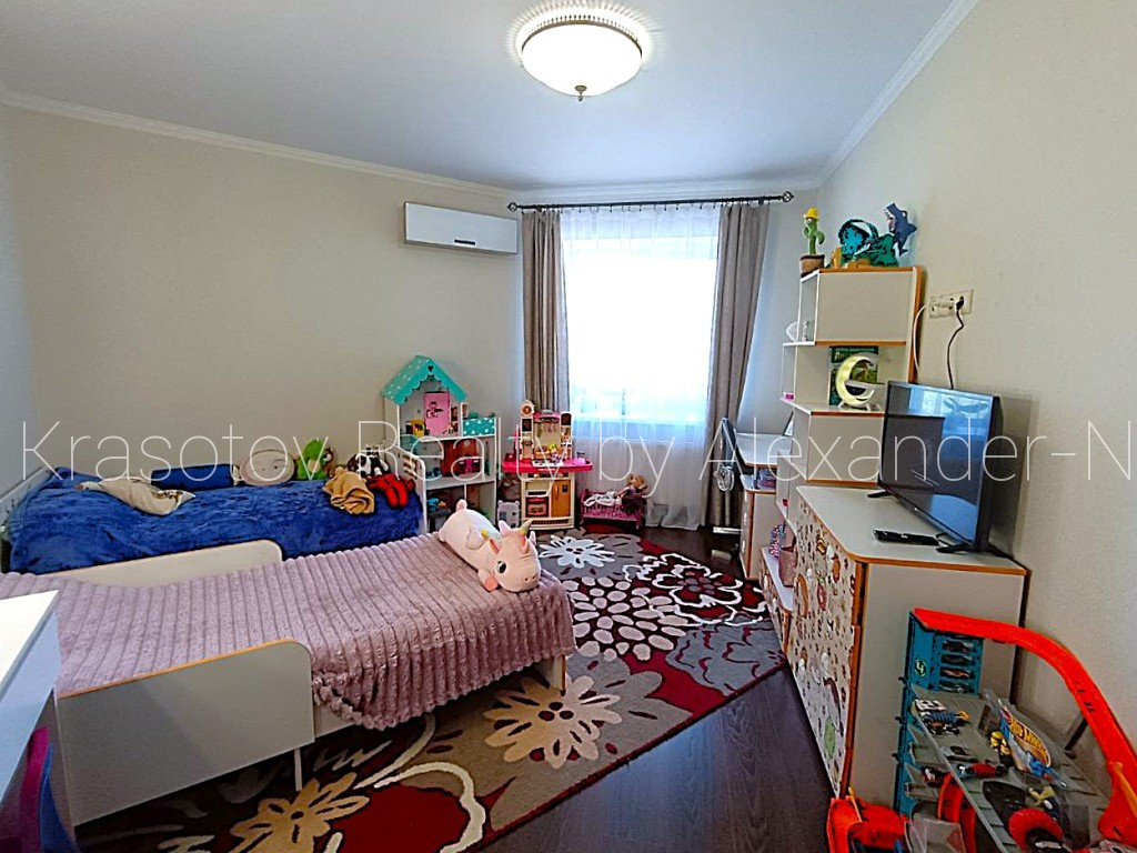 Продажа 3-комнатной квартиры 97 м², Мечникова ул., 2/1