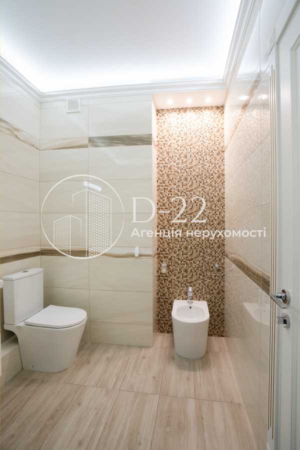 Продажа 3-комнатной квартиры 97 м², Ревуцкого ул., 40