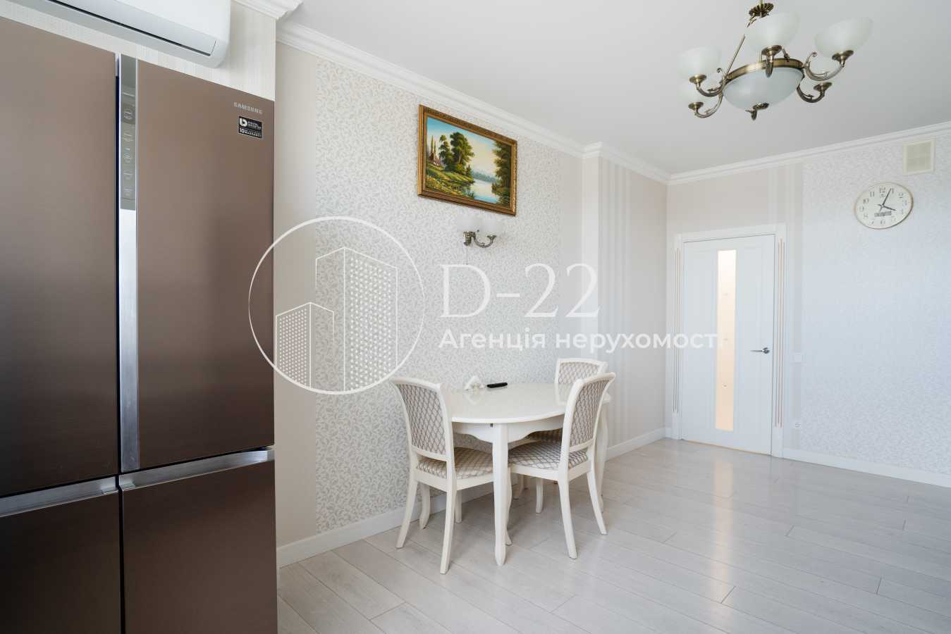 Продажа 3-комнатной квартиры 97 м², Ревуцкого ул., 40